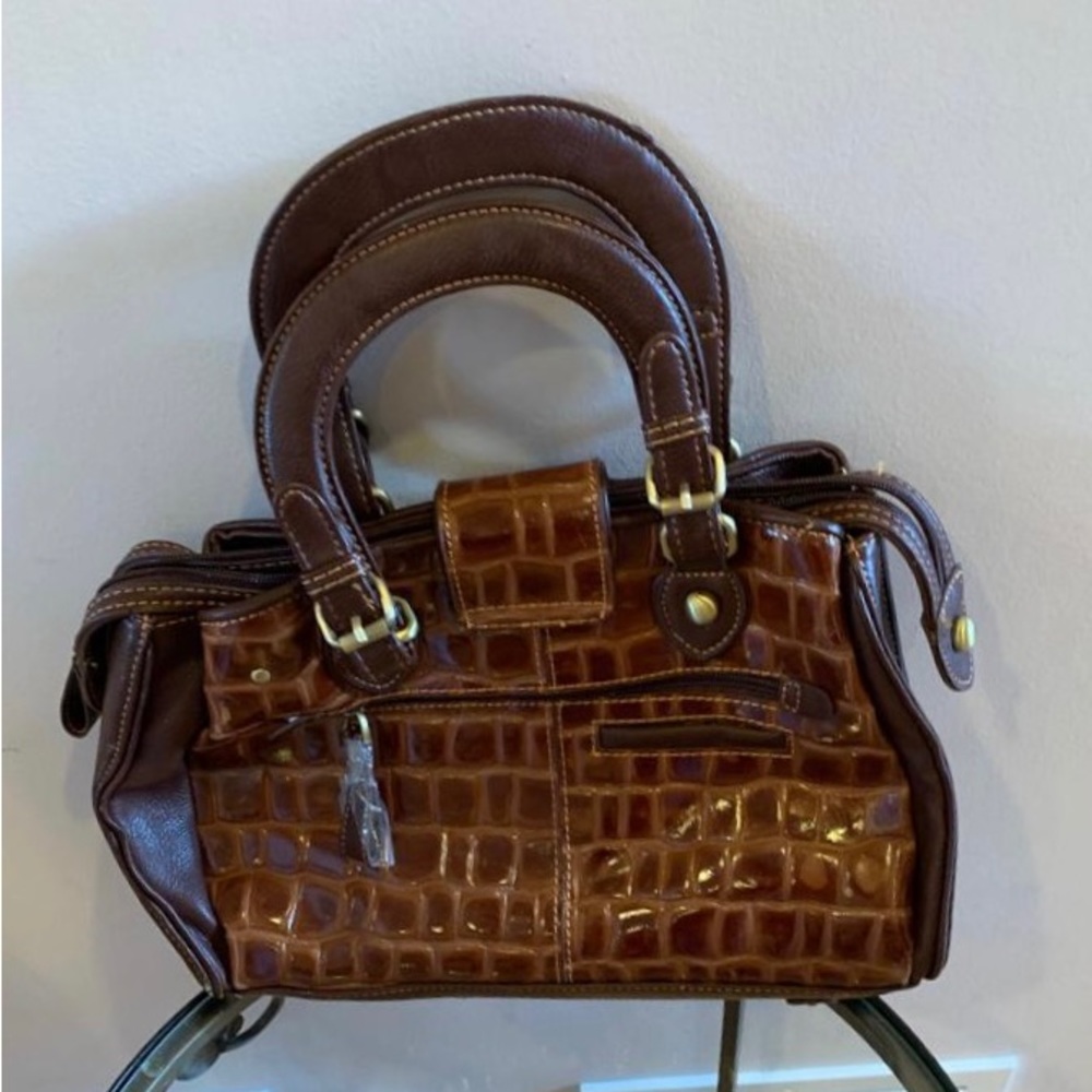 NWT Madi Claire Brown Leather Satchel Handbag - Picture 2 of 5